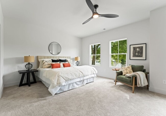 Building Photo - 2415 Pruitt St