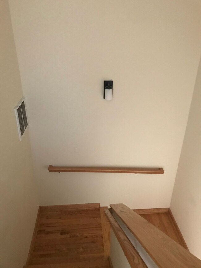 Building Photo - Arden Townhome: Commuter's Wishlist