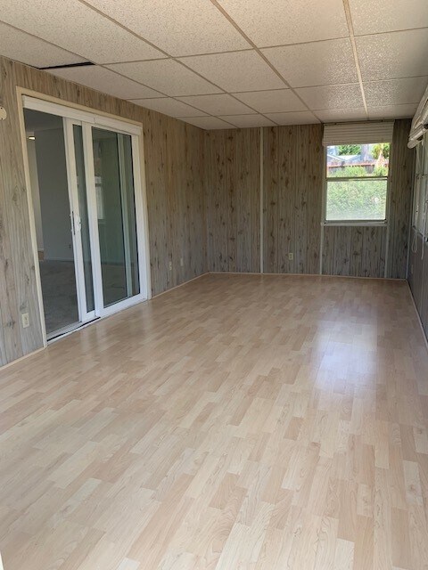 Building Photo - 270 Savona Ave