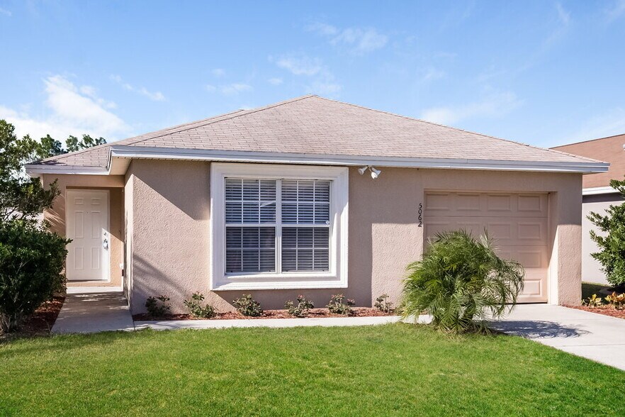 Primary Photo - 5062 Belmont Park Ln