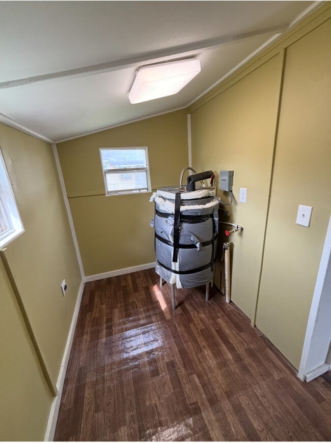 Building Photo - 1126 Alabama Ave