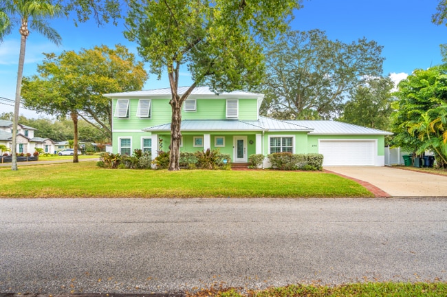 Building Photo - 4024 W Zelar St