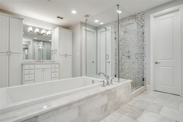 Building Photo - 4532 Normandy Ave