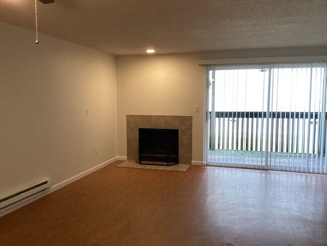 Building Photo - 12429 1st Ave W