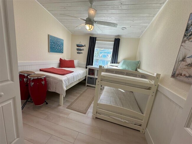 Building Photo - 5 Park Ave