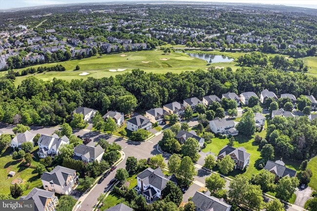 Building Photo - 25670 S Village Dr