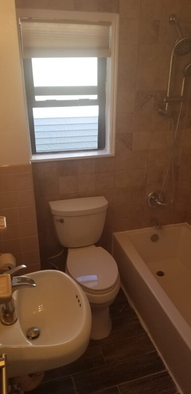 Building Photo - 570 Lincoln St