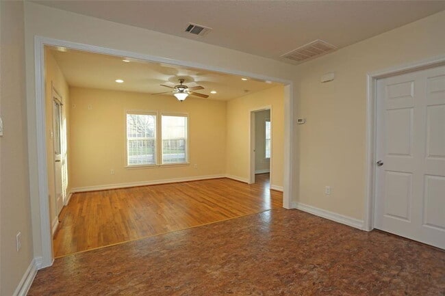 Building Photo - 12010 11th St