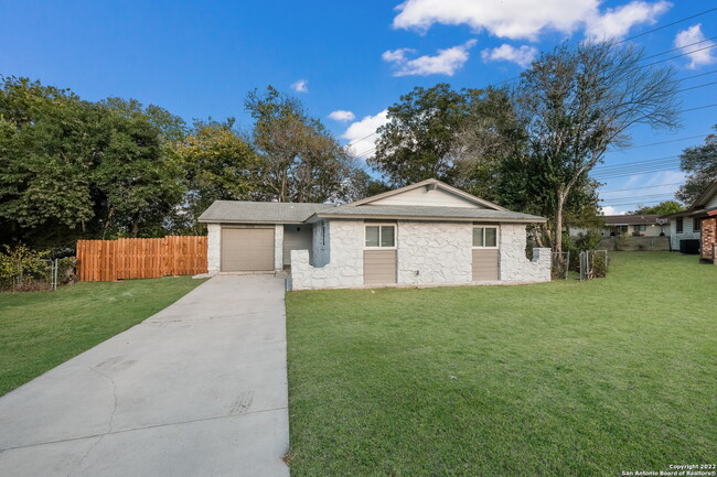 Building Photo - 12202 Valley Oak