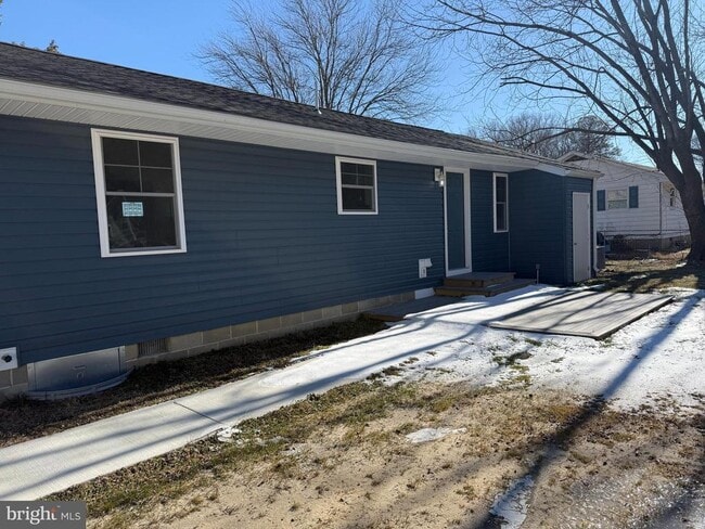 Building Photo - 34648 Pepper Rd