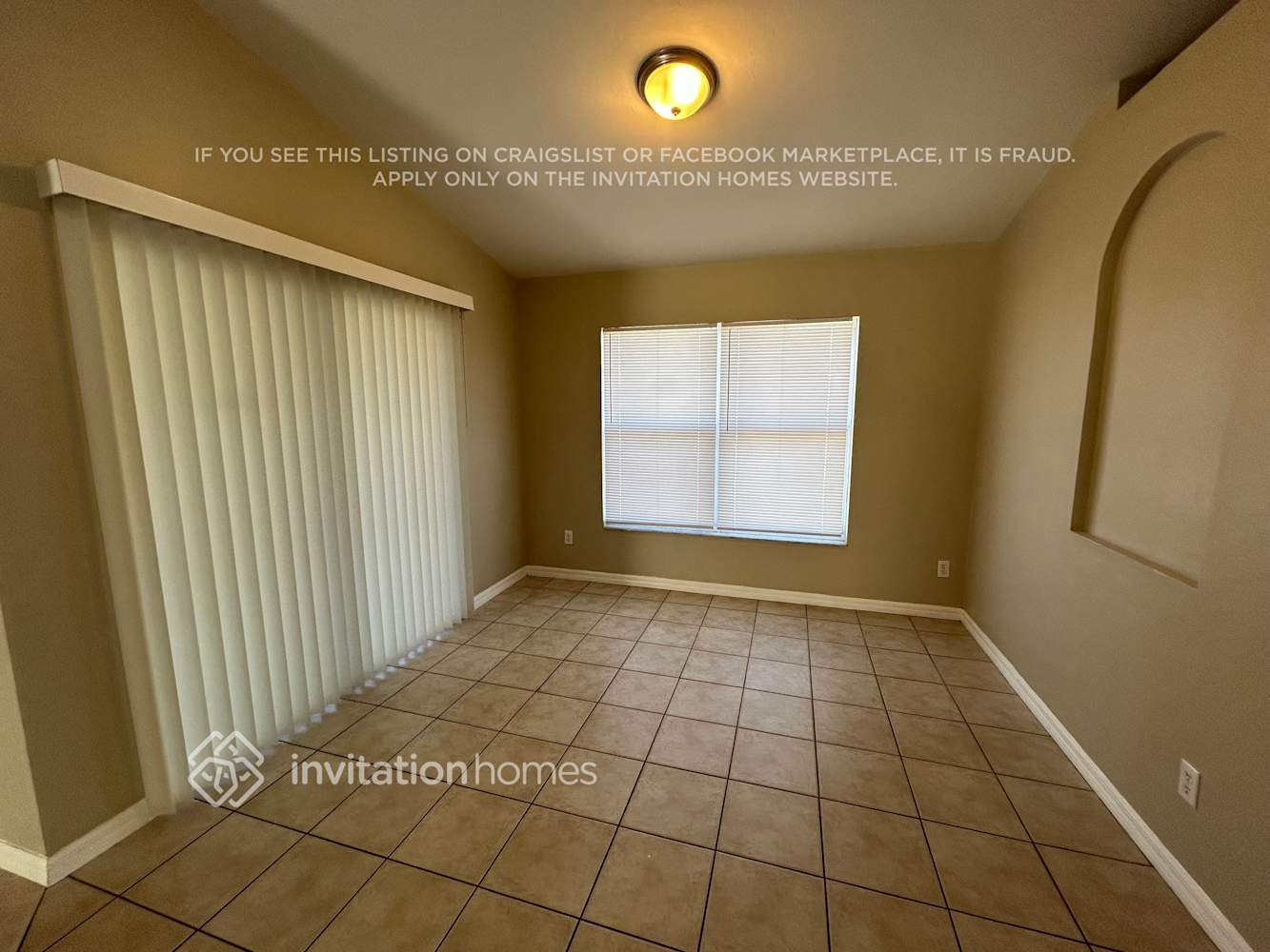 Building Photo - 3423 SW 9th Ave