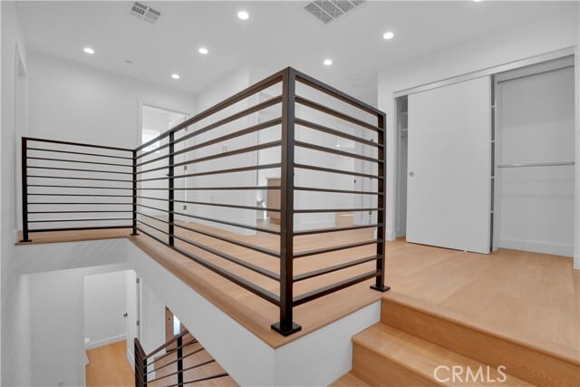 Building Photo - 18221 Chatsworth St