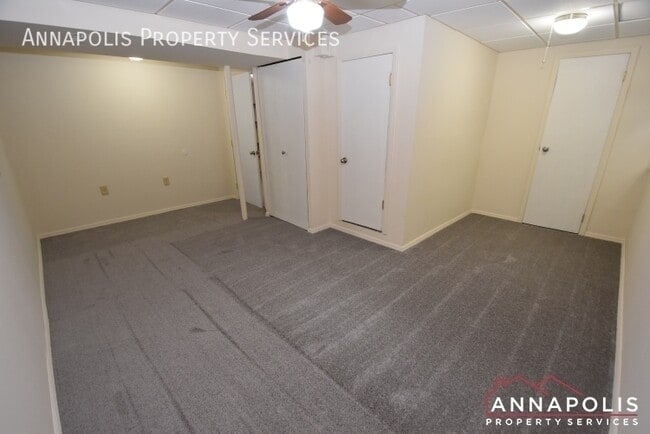 Building Photo - 1604 Revell Downs Dr