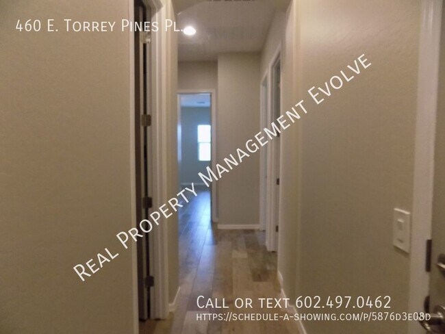 Building Photo - 460 E Torrey Pines Pl