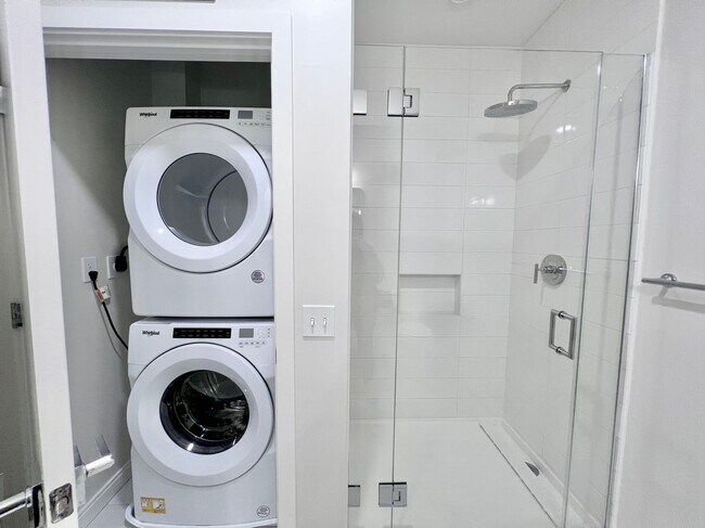 Building Photo - 191 Washington St