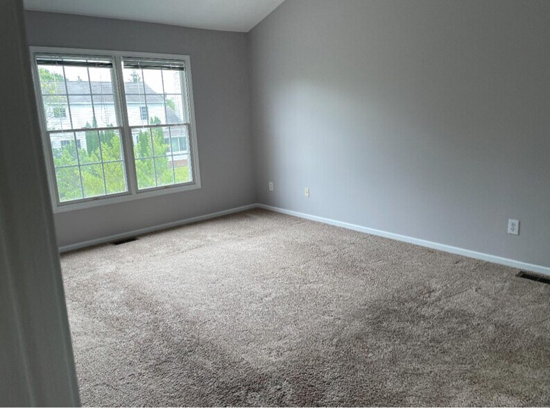 Building Photo - 4804 Sapwood Dr