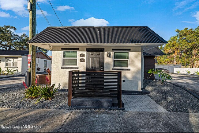 Building Photo - 1460 Guava Ave