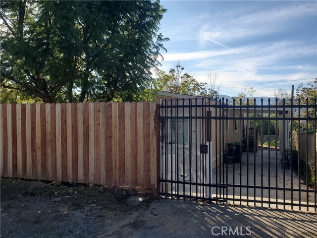 Building Photo - 32531 Crescent Ave