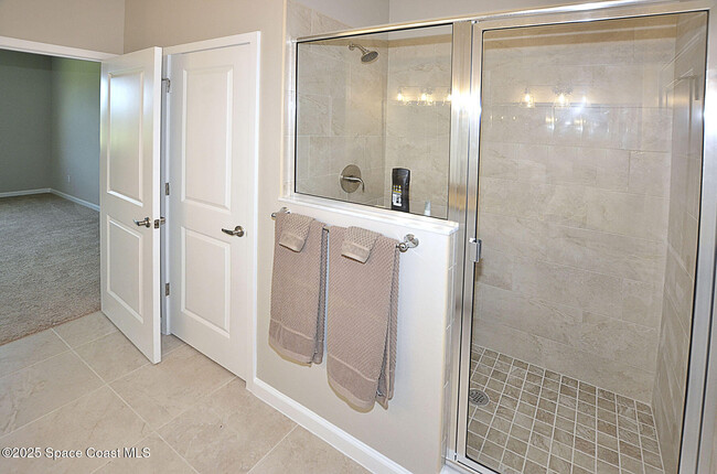 Building Photo - 3951 Playa Del Sol Dr