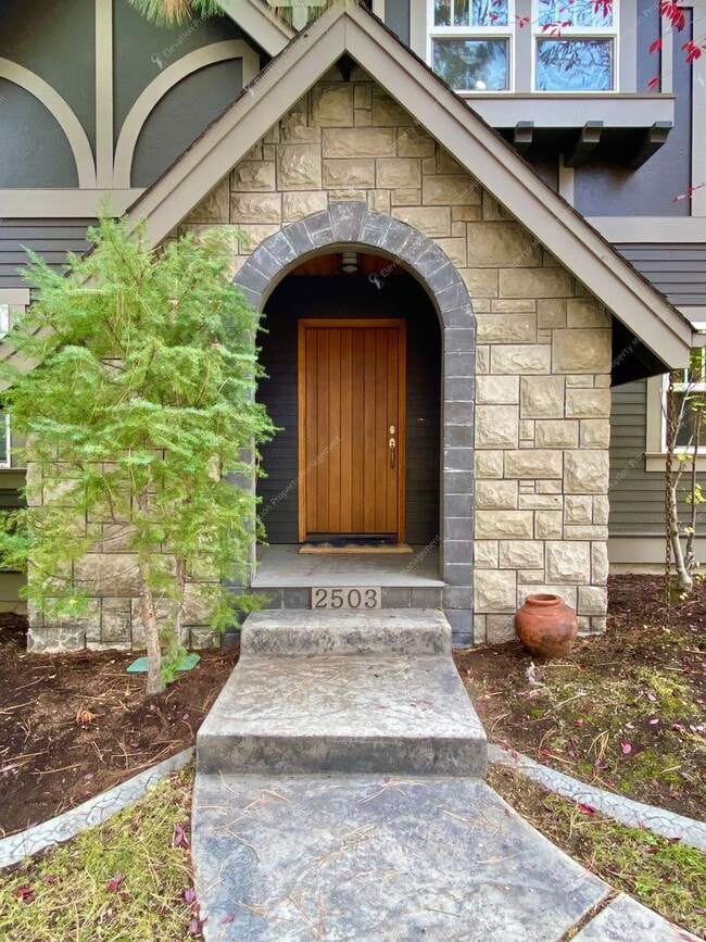 Building Photo - Coming Soon – NorthWest Crossing Corner Lo...