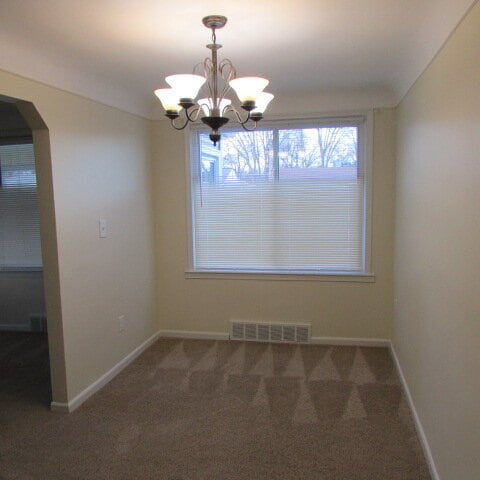 Building Photo - Private Entry Duplex Near Lake St Clair