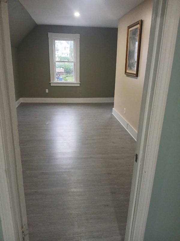 Building Photo - 11 Ridgewood St