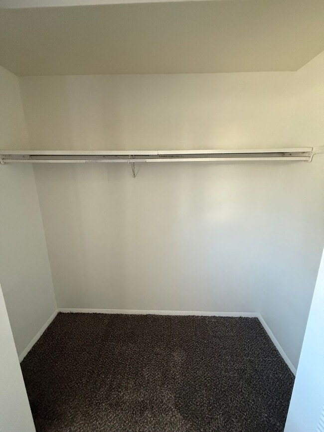 Building Photo - Spacious 2-Bedroom Townhome – Move-In Ready!