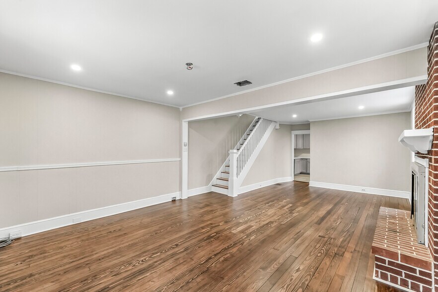 Building Photo - 640 Market St