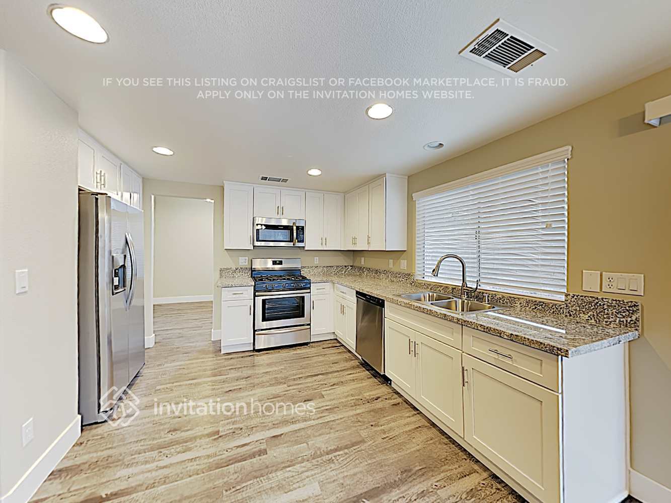 Building Photo - 303 Tuscany Ct