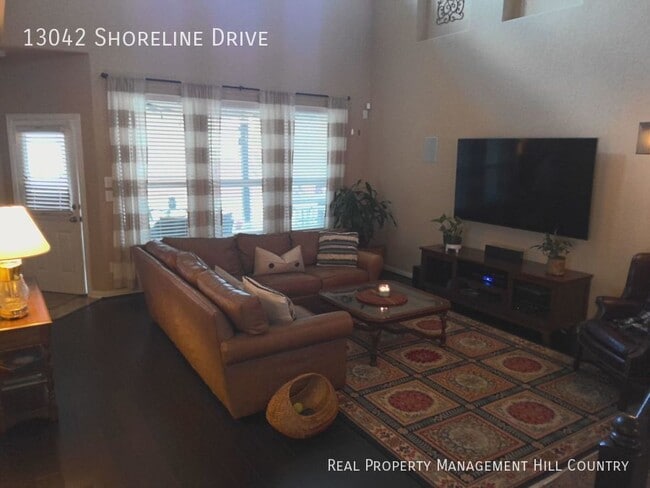 Building Photo - 13042 Shoreline Dr