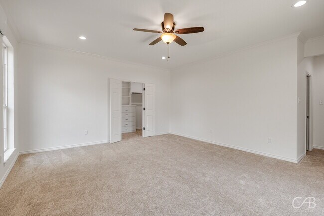 Building Photo - For Lease