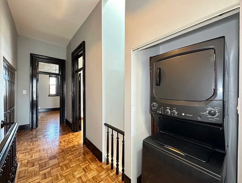 Building Photo - 238 S Ashland Ave