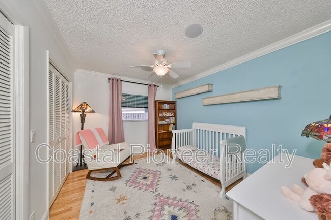 Building Photo - 817 Bannockburn Ave