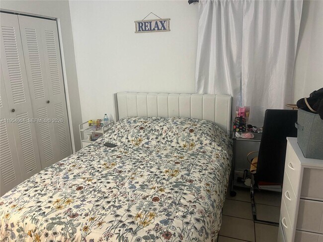 Building Photo - 526 NW 114th Ave