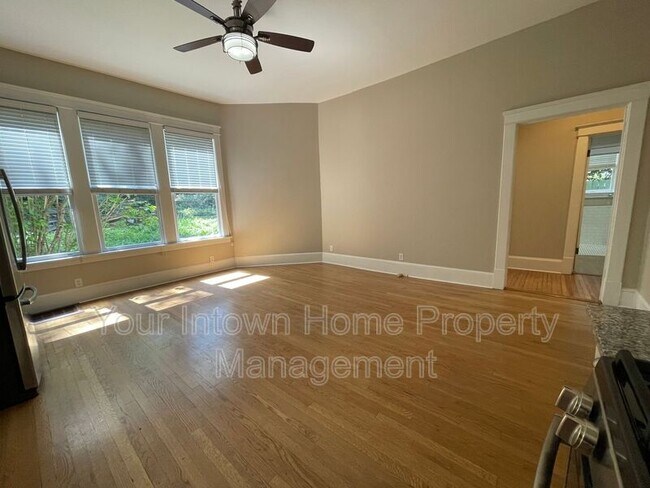 Building Photo - 156 Waverly Way NE