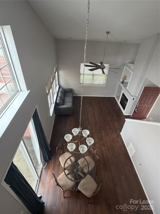 Building Photo - 9104 Meadowmont View Dr