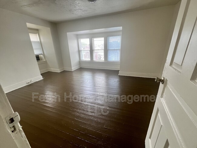 Building Photo - 123 S Richland Ave