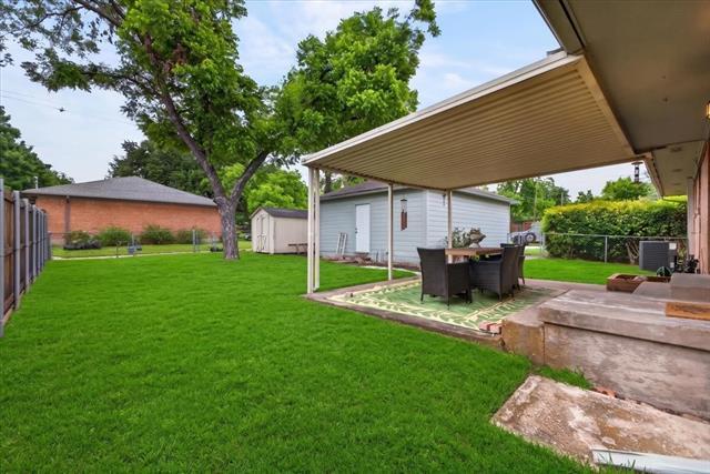 Building Photo - 105 S Weatherred Dr