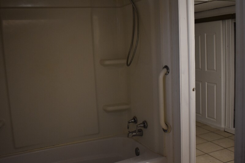 Building Photo - 6211 Birchwood Ave