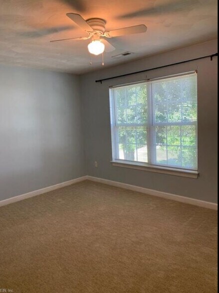 Building Photo - 713 Tallahassee Dr