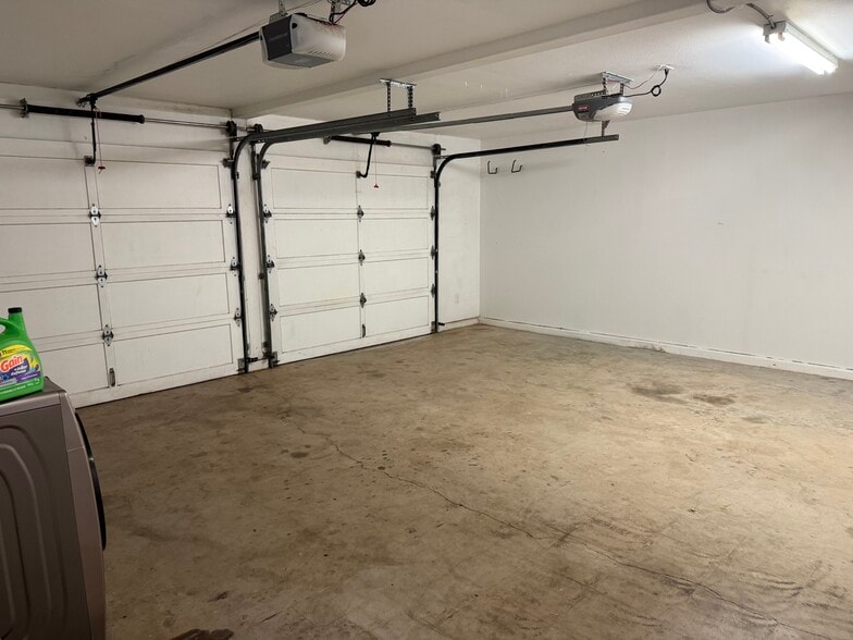 Building Photo - 2657 Moolio Pl