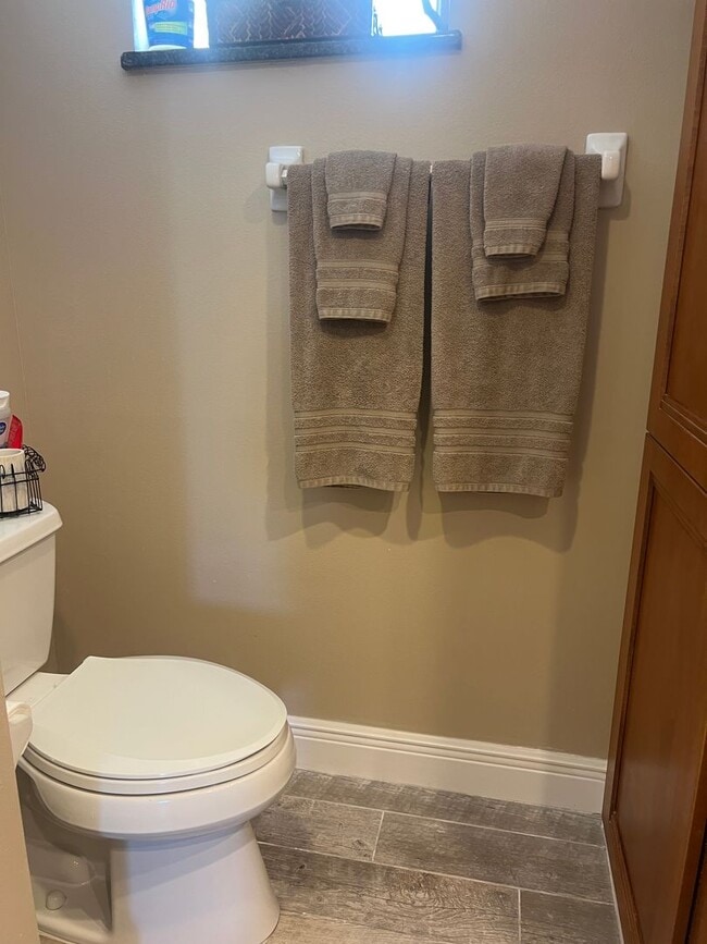 Building Photo - NEW PRICE! 2BD/2BA with Detached Carport on Venice Island!