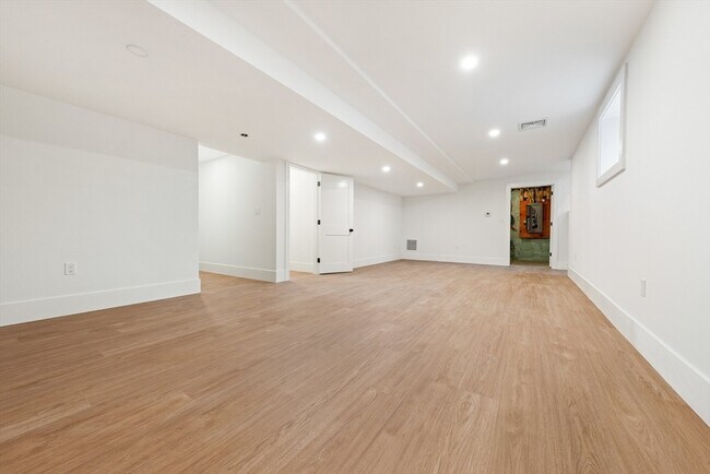 Building Photo - 110 Wilson Rd