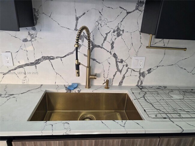 Building Photo - 16643 SW 80th Terrace