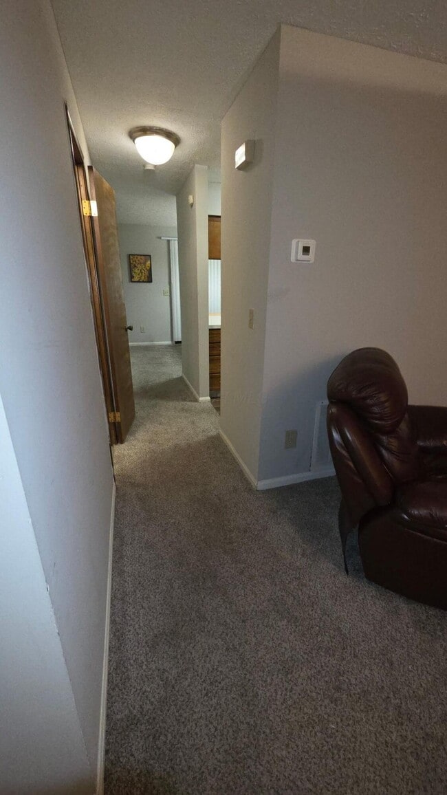 Building Photo - 5388 Flintstone Dr