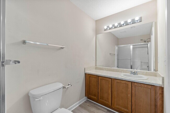 Building Photo - 183 Swaying Pine Ct