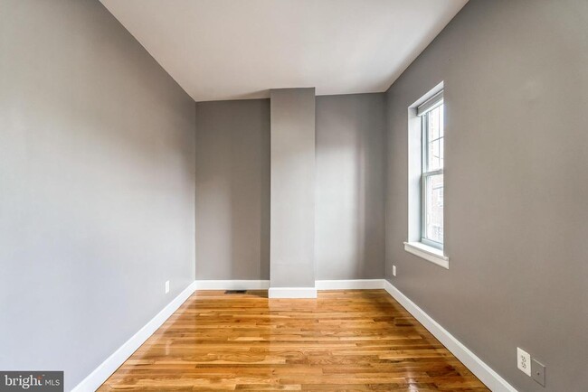 Building Photo - 1606 Webster St