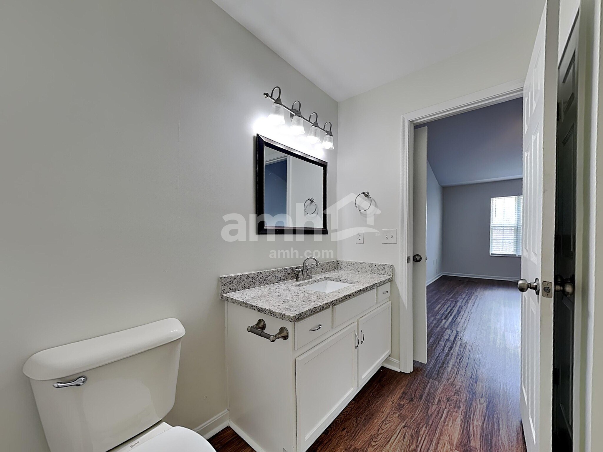 Building Photo - 2819 Coachlight Ln