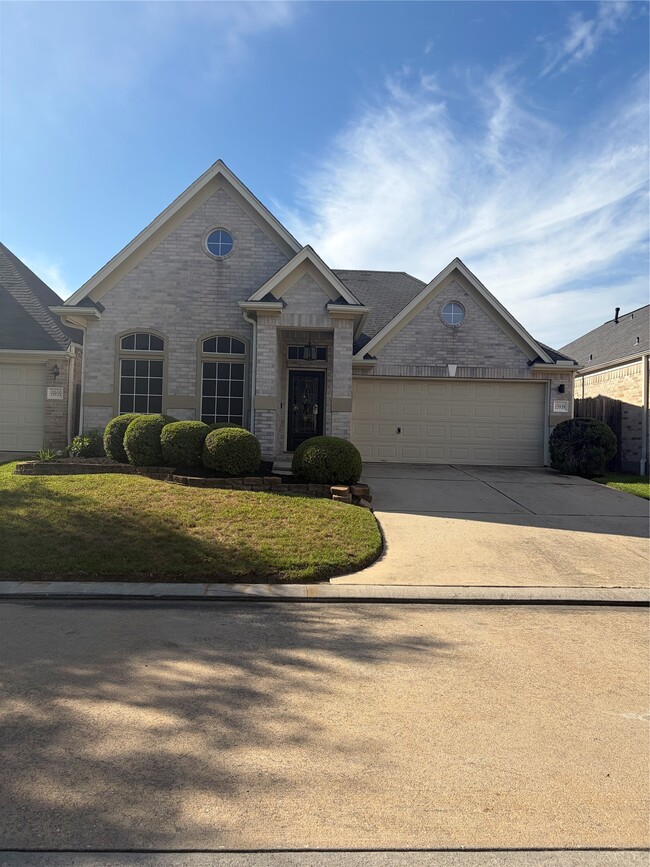 Building Photo - 15939 Cottage Ivy Cir