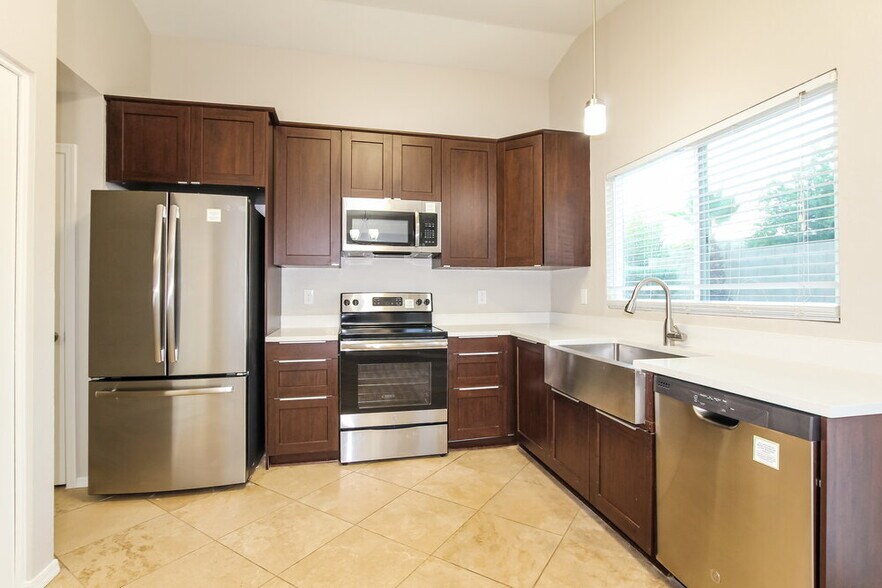 Building Photo - 3614 W Camino Del Rio